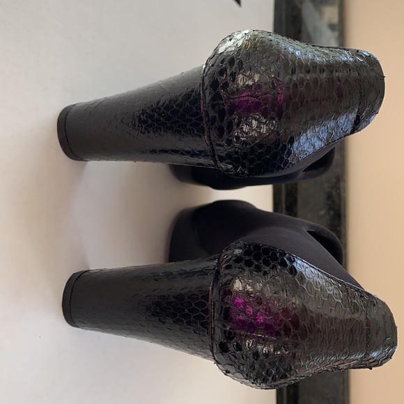 Donald J Pliner Booties/Pumps - Picture 4 of 7